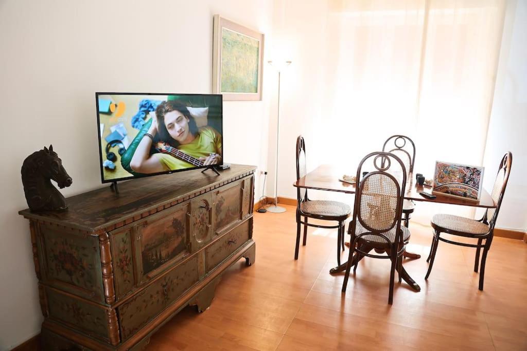 La Casa Del Maggiore, Tra Mare E Centro Appartement Palermo Buitenkant foto